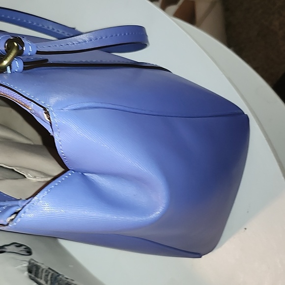 Coach women's beautiful purse 10inches long and 16 inches wide - Picture 6 of 11